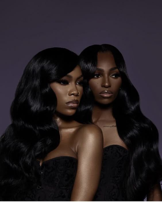 Black Wavy 26 Inches